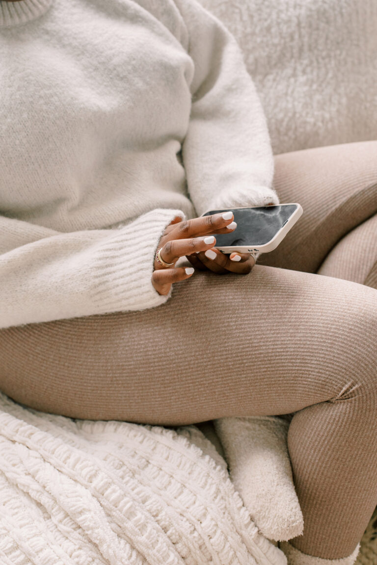 How to Create the Perfect Cozy Reading Nook